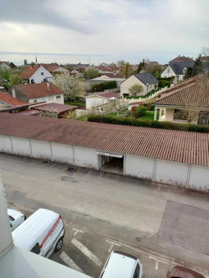 L'Escale Champenoise , Wifi Garage Parking Prive Gratuit Apartment Chalons-en-Champagne Exterior photo